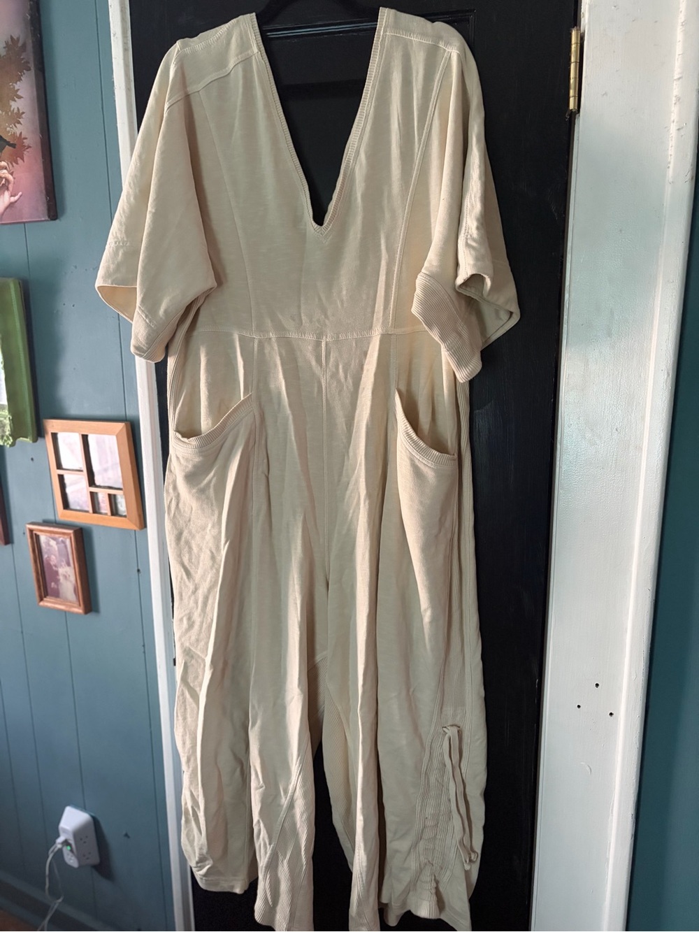 Relaxed Cream V-Neck Women's Jumpsuit with Pockets